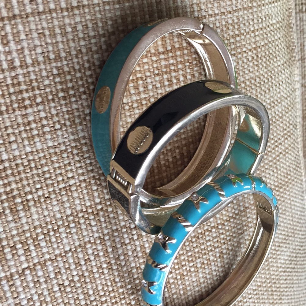 Set of 3 gold plated/enamel Bangles